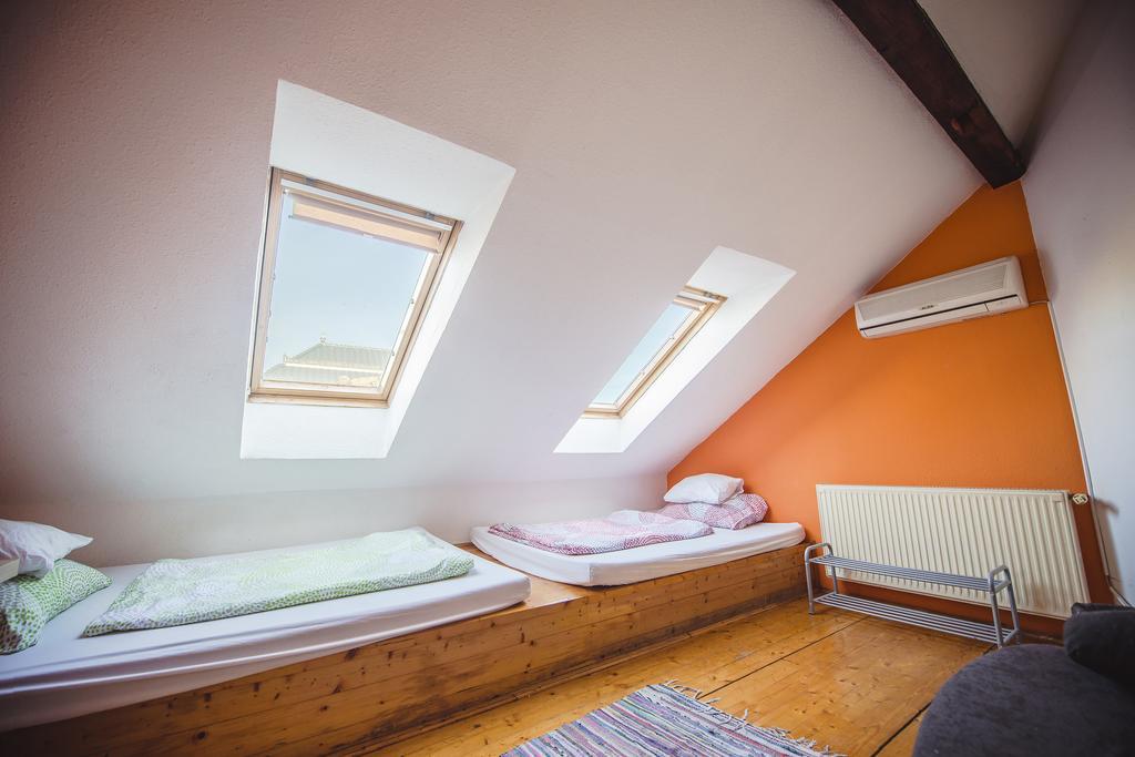 Unity Hostel Budapest Budapeste Quarto foto